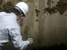 地下タンクの板厚測定